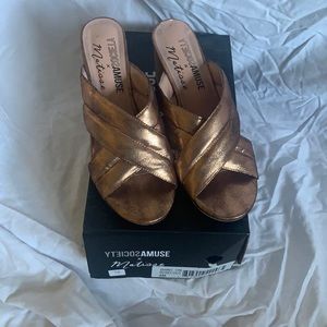 Amuse Society Rose Gold Heel Sandals.